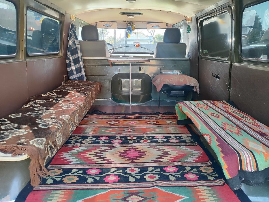 фургон малотонажний