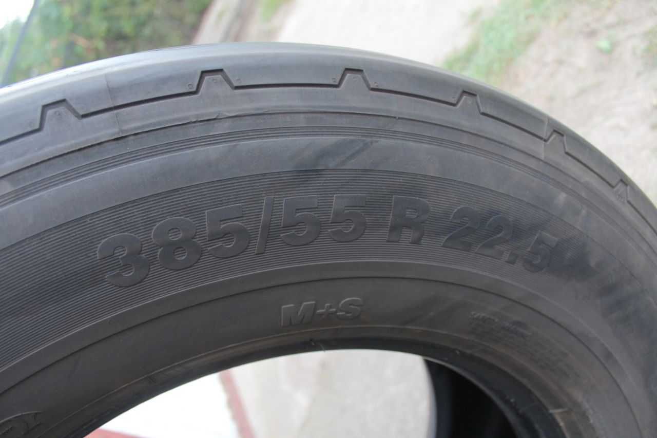 1x Semperit Runner T2 385/55R22,5 385 55R22,5 14 mm 2021r.