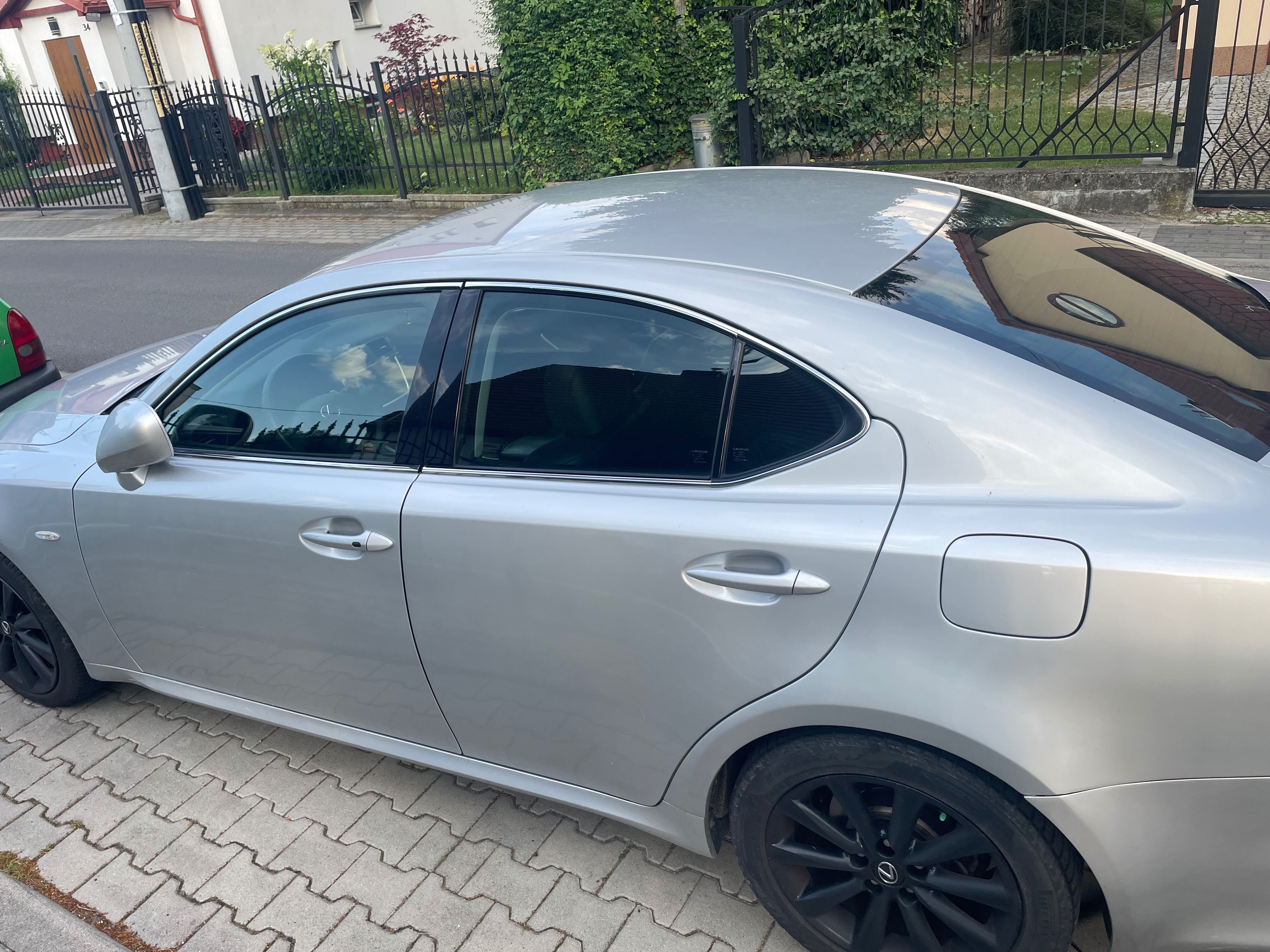 Lexus IS 250 • 2006 • Benzyna • Automat