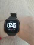 Продам фитнес трекер fitbit versa