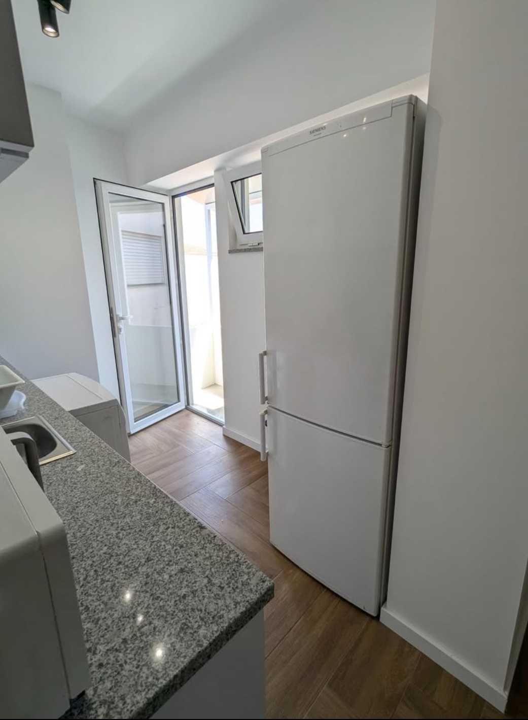 Alugo Quarto centro VNGaia Metro General Torres (Desp Incluídas)