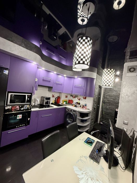 Продажа 3 ком. 10 мкрн. Левый берег