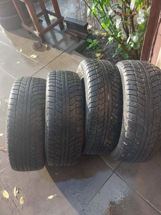 Продам зимову гуму 185/60-14