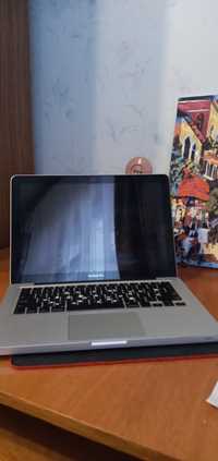 MacBook  Pro  13