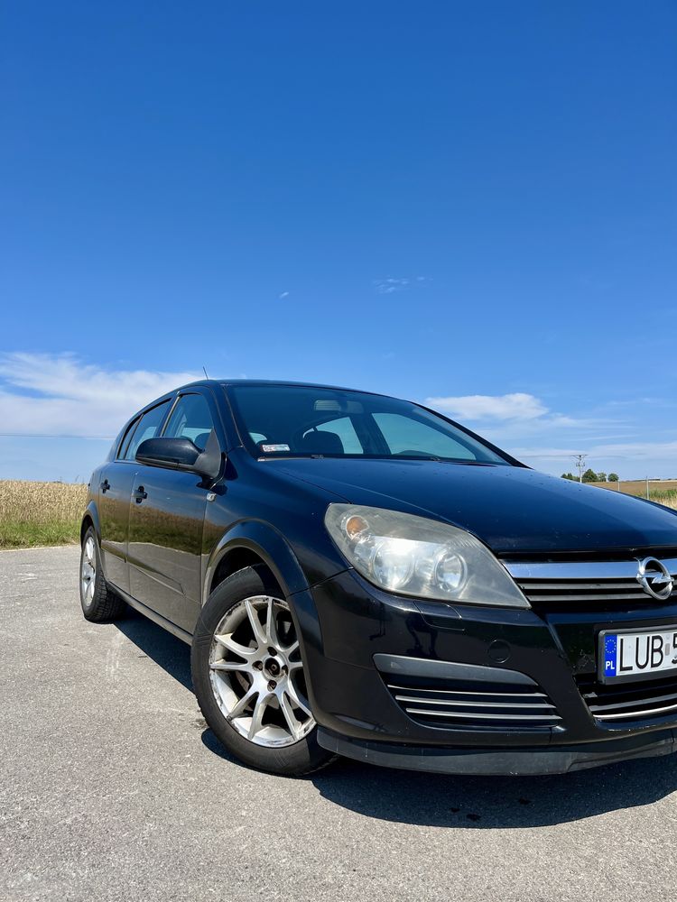 Opel Astra H    benzyna + gaz
