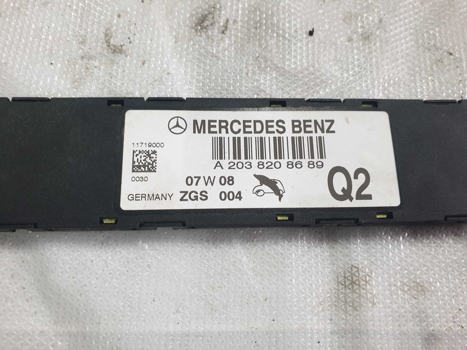 Mercedes w203 wzmacniacz antenowy