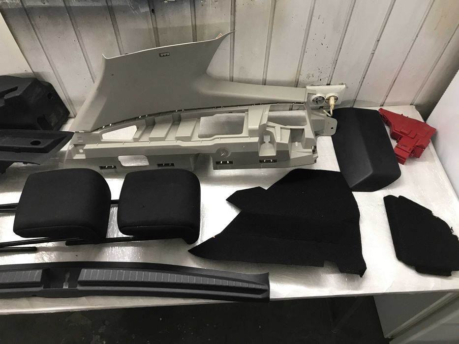 Накладка пластик салону RENAULT DUSTER ІІ дастер 2 запчастини розборка