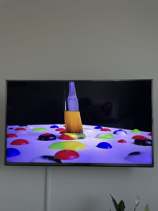 Продам телевізор [4K] Panasonic TX-49EX610E (Самовивіз Київ)