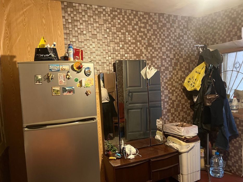 Продам ПОЛДОМА, р-н  проспекта СЛОБОЖАНСКИЙ