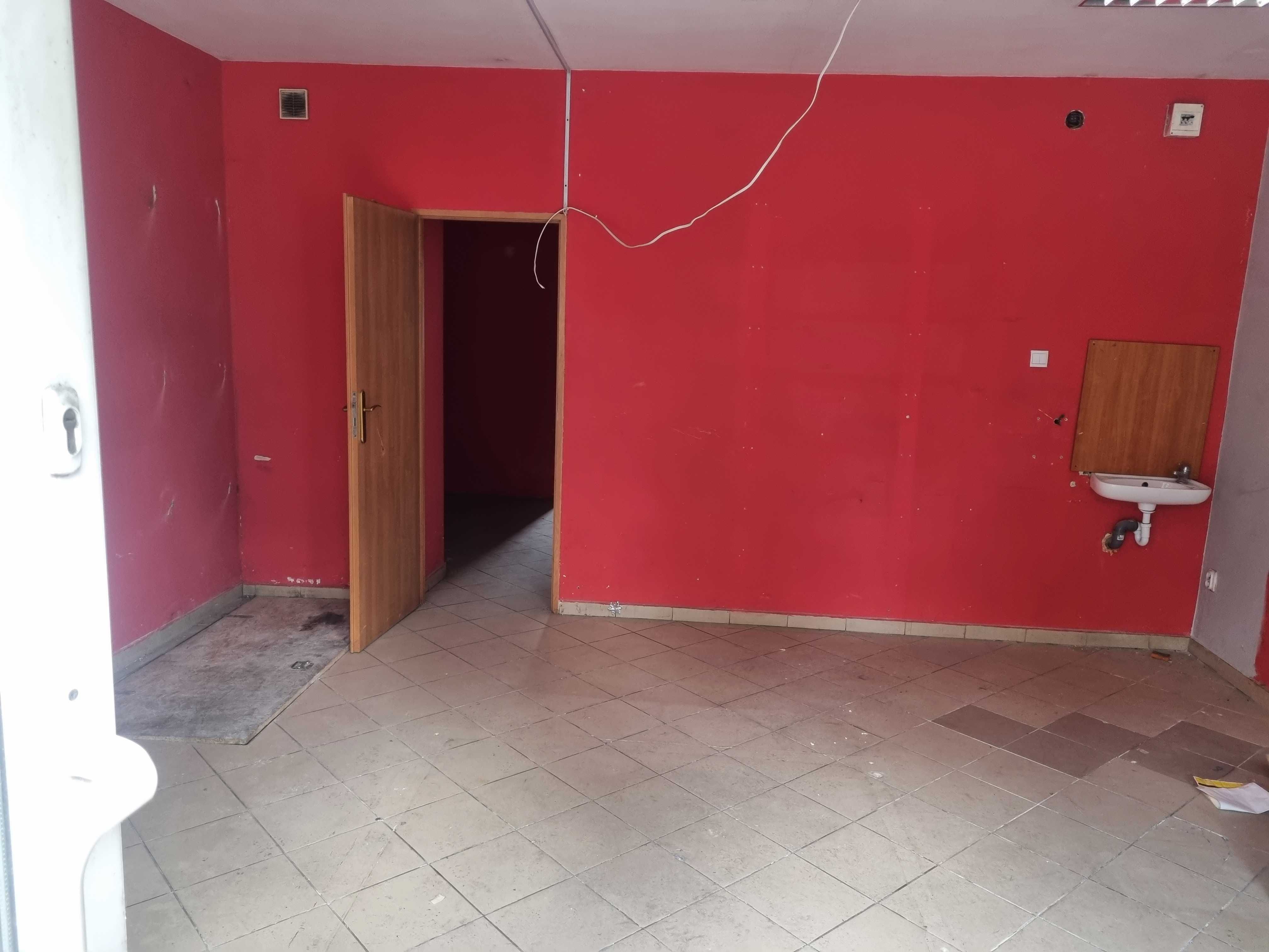 Lokal handlowy  do wynajęcia.