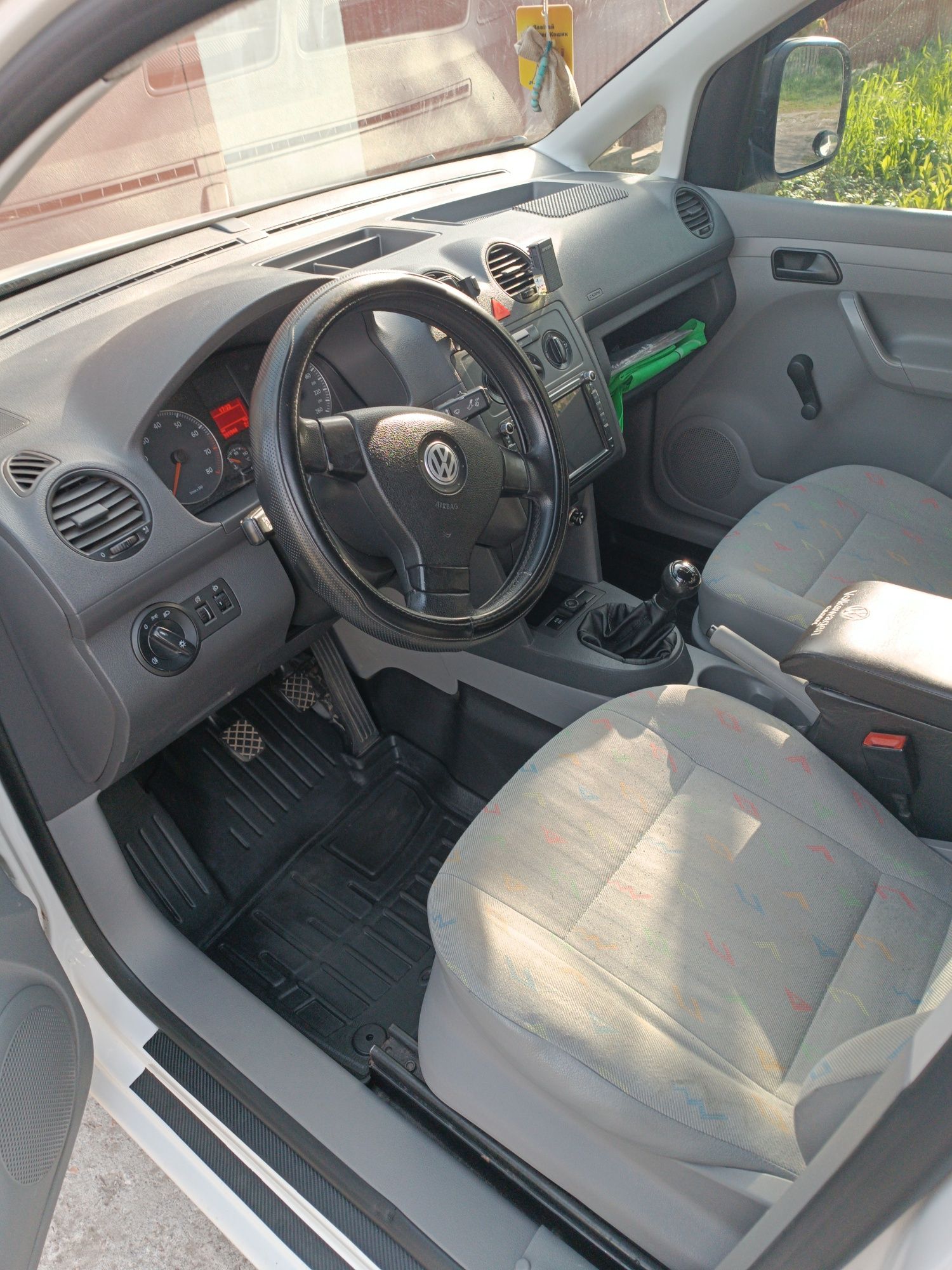 Продам VOLKSWAGEN CADDY 2.0 Газ/ бензин