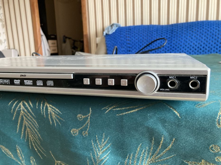 DVD плеер XORO  с караоке, Ресивер Pioneer VSX- D814