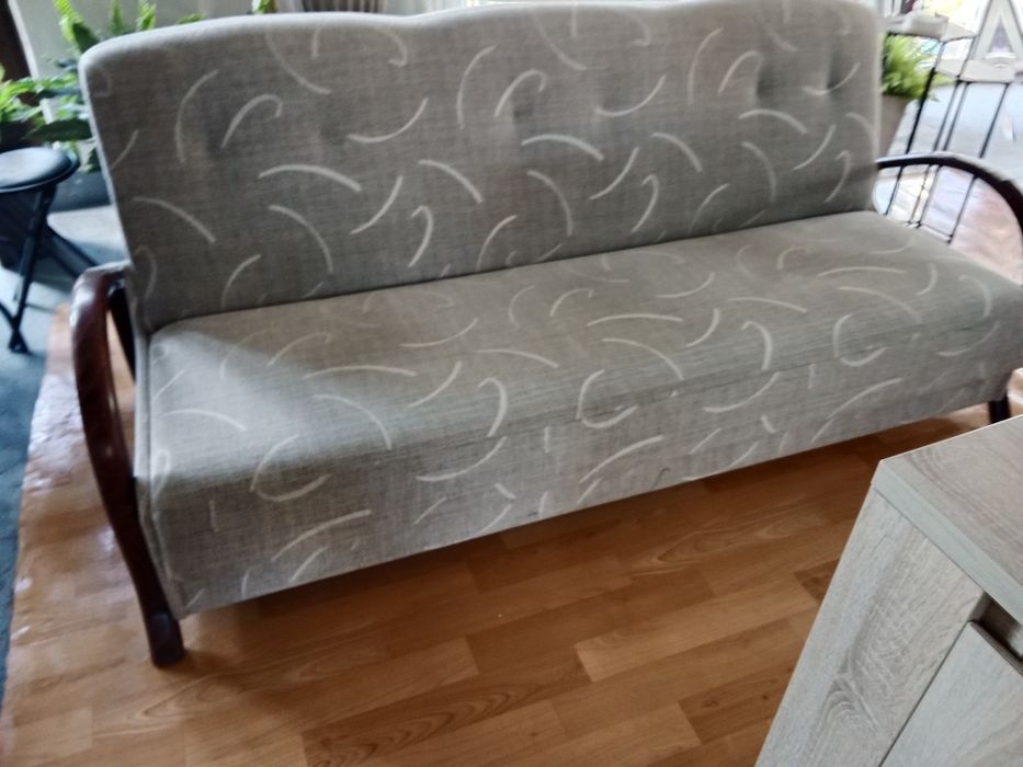 Kanapa z funkcją spania stan bardzo dobry!!!