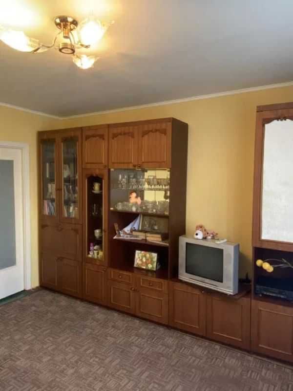 Продам 2к квартиру на ж\м Тополь-2 ТРЦ Терра -Эпицентр
