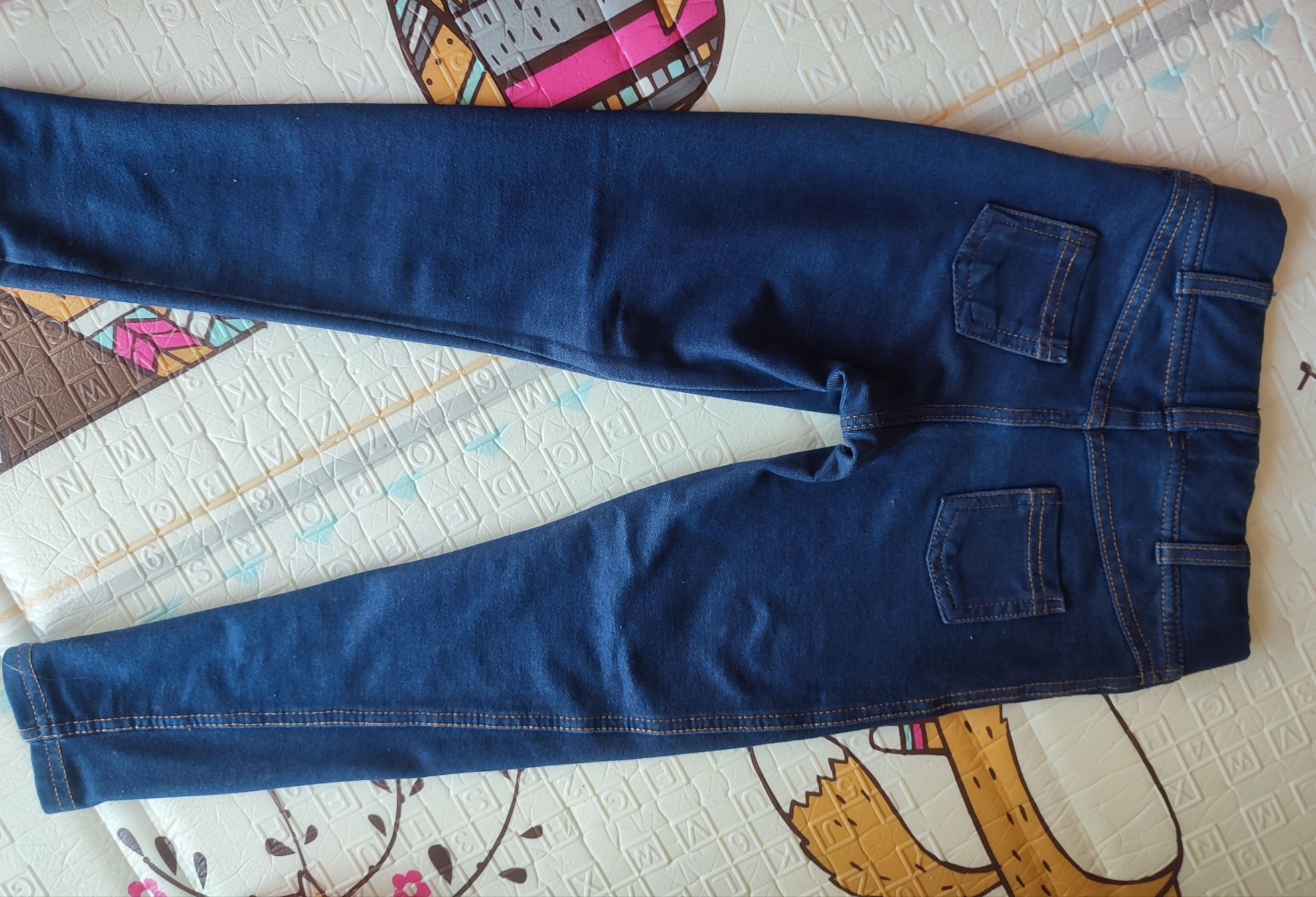 Spodnie, jeansy, jegginsy, legginsy dla dziewczynki, 4-5 lat