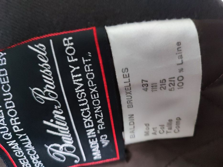 Продається елегантне пальто з натуральним хутром!