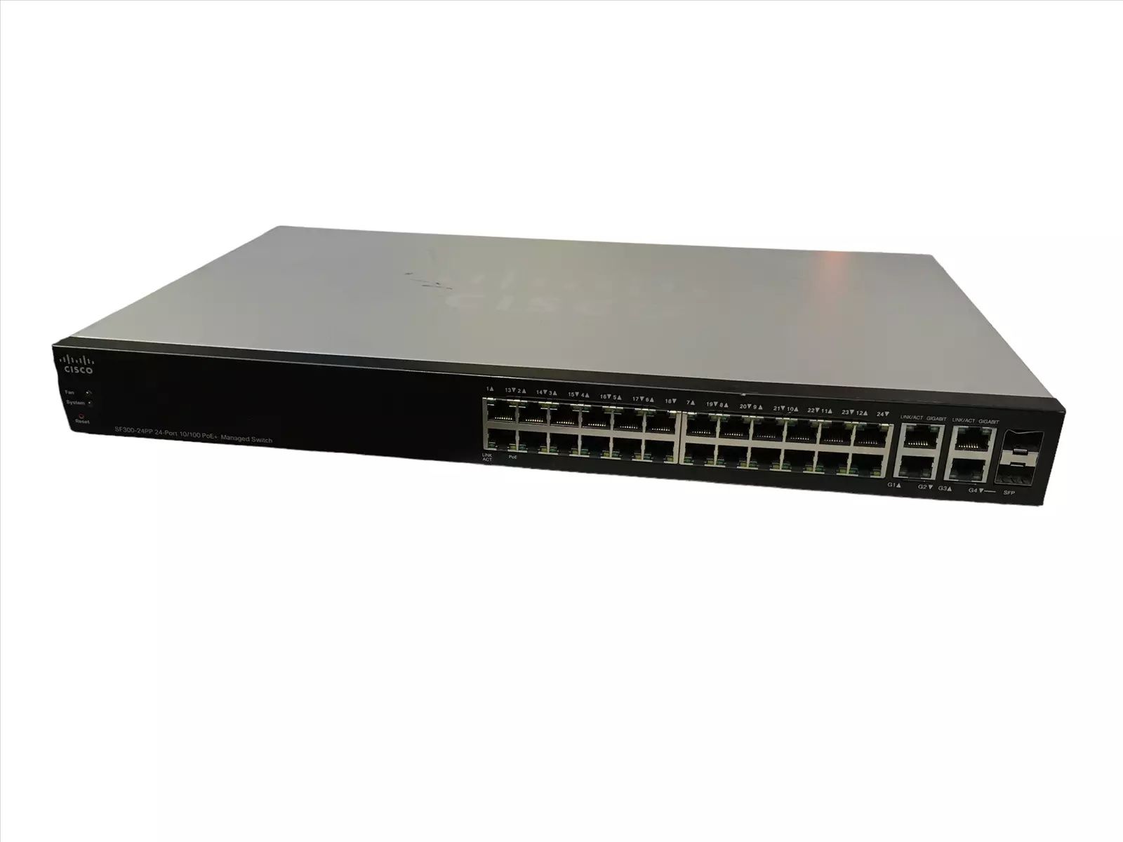 Комутатор Cisco SF 300-24pp