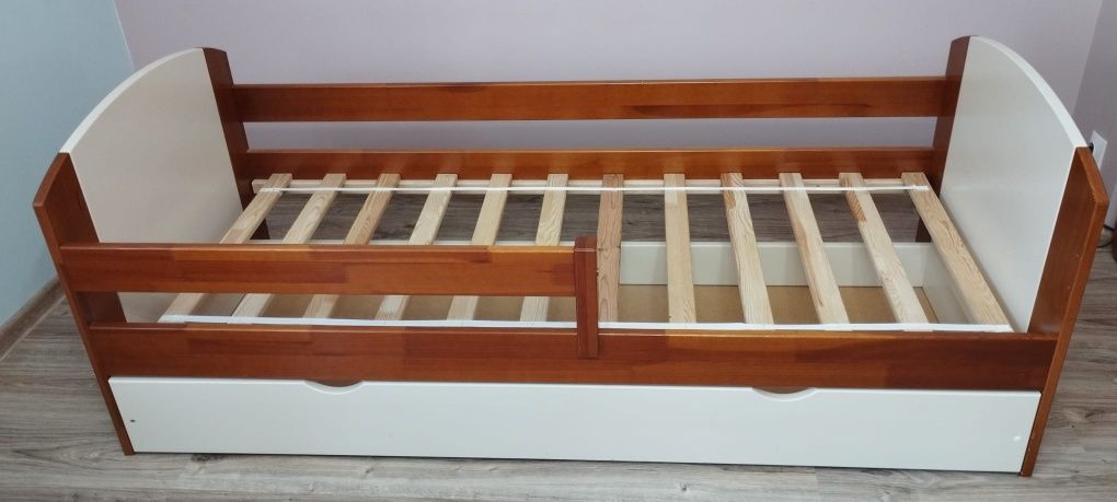 Łóżko łóżeczko z szufladą dziecięce sosnowe  180 × 90