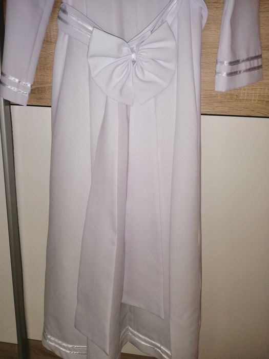 Sprzedam sukienkę do Komuni Świętej
