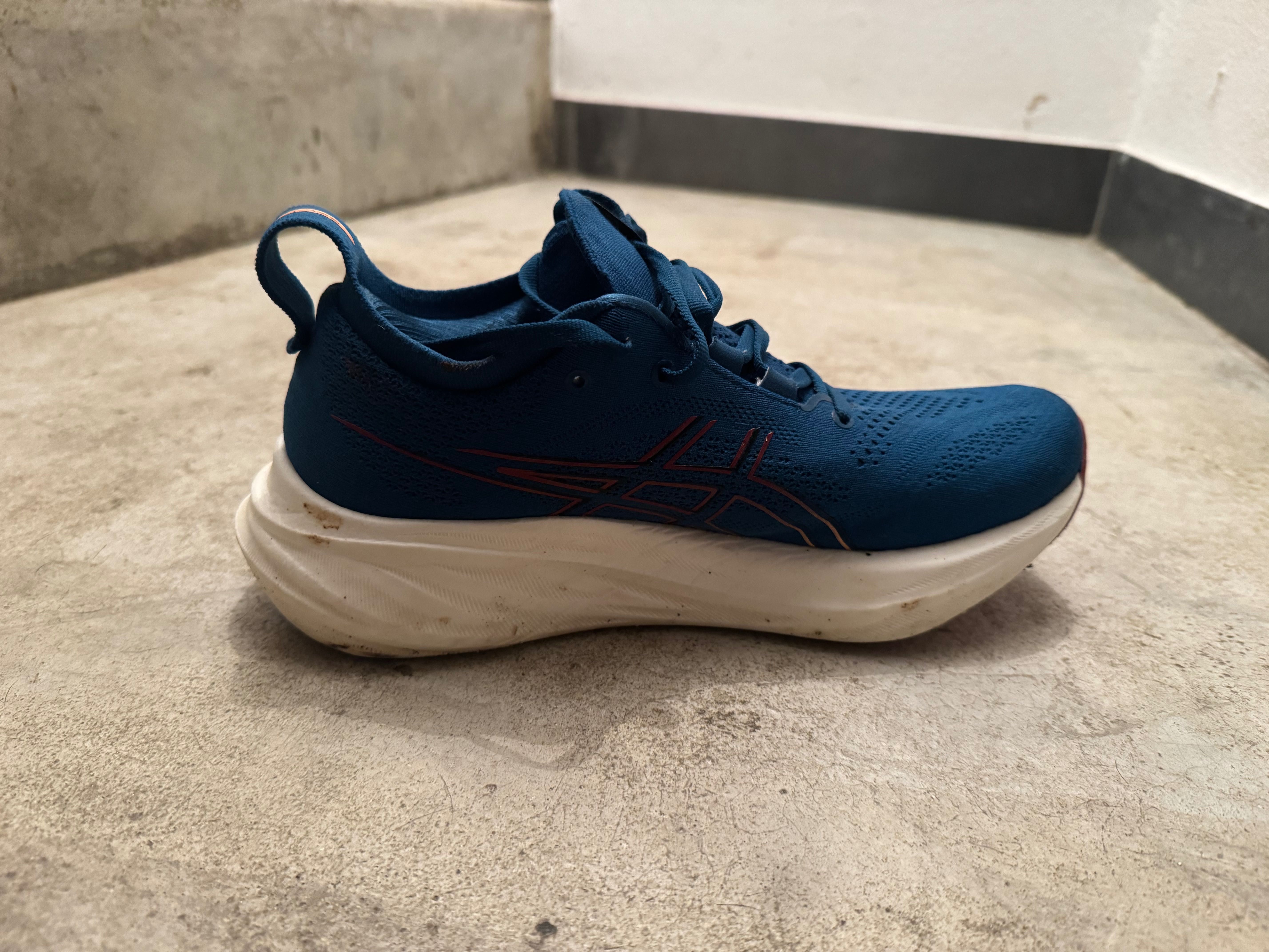 Ténis Asics Gel Nimbus 26