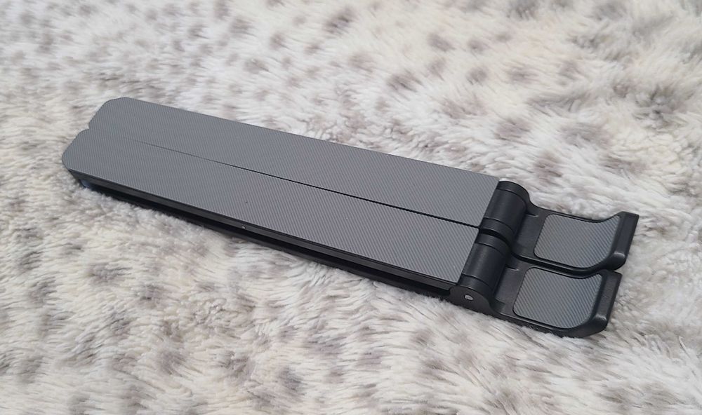 Дуже зручна і надійна підставка під планшет. Германія. Нова.