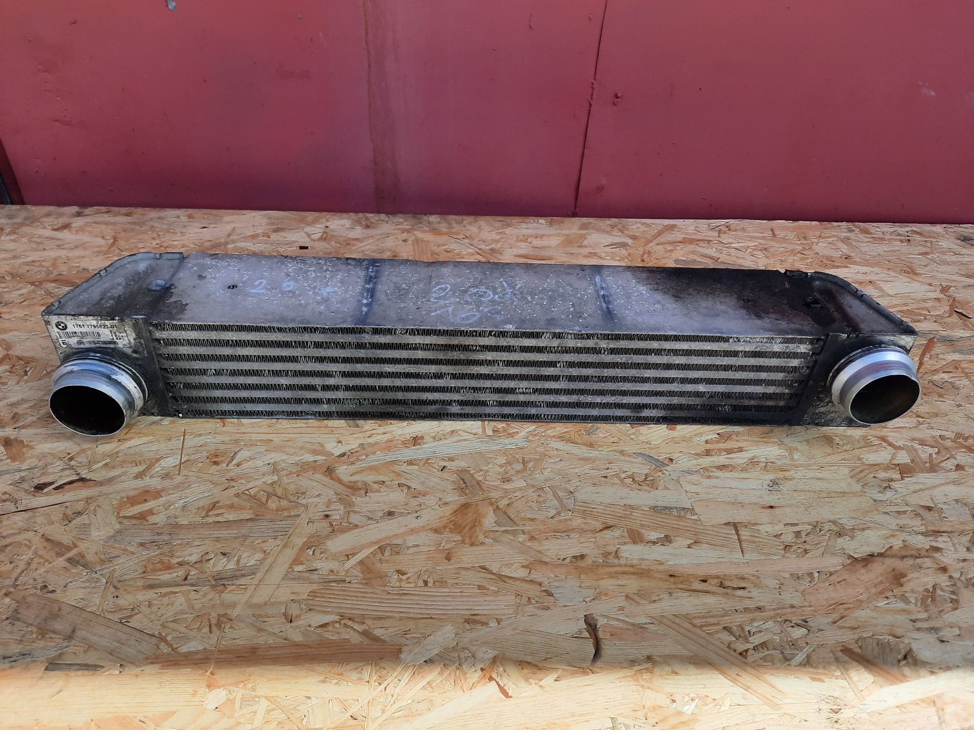Chłodnica IC Intercooler BMW E60 E61 2.0d 3.0d Duży Wybór Chłodnic