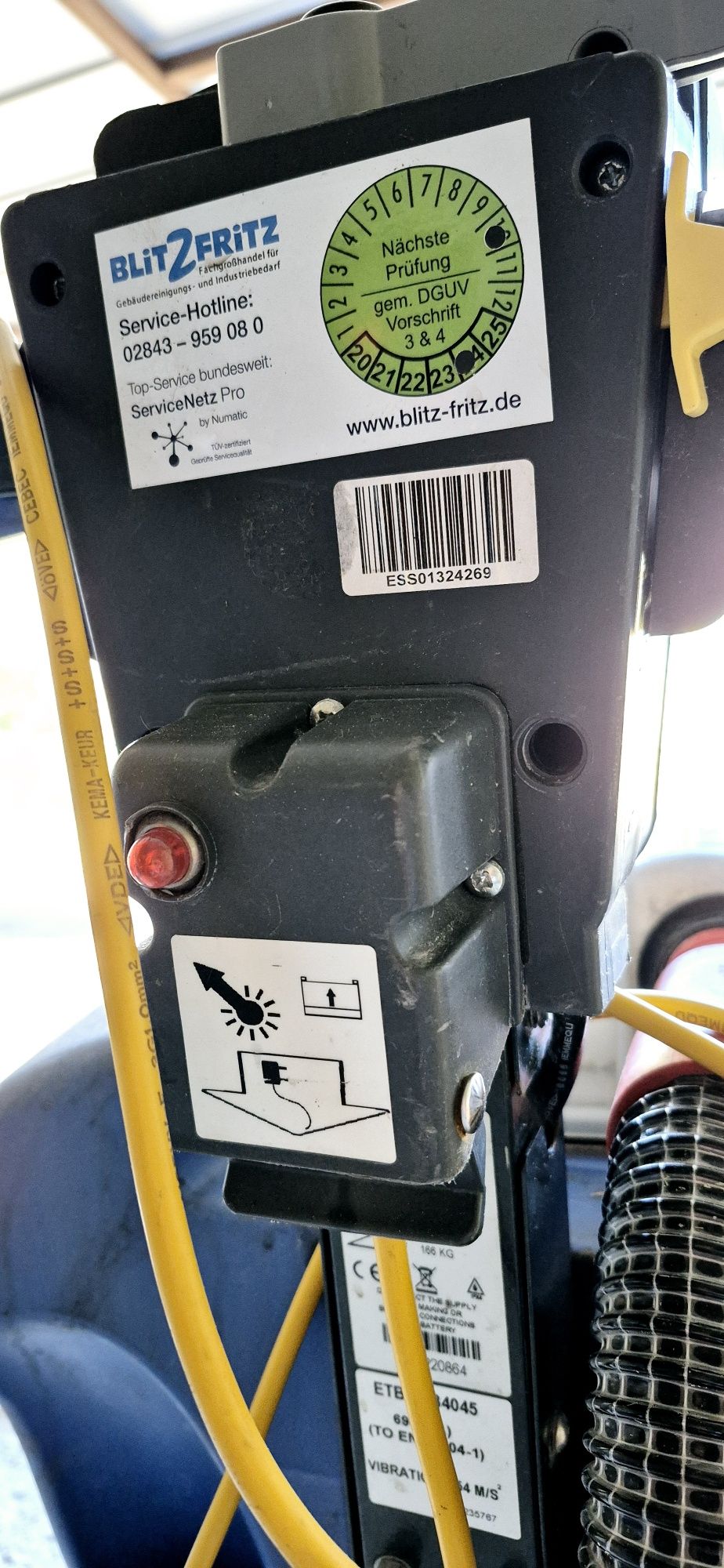 Maszyna czyszcząca do podłóg Numatic TT 40B45