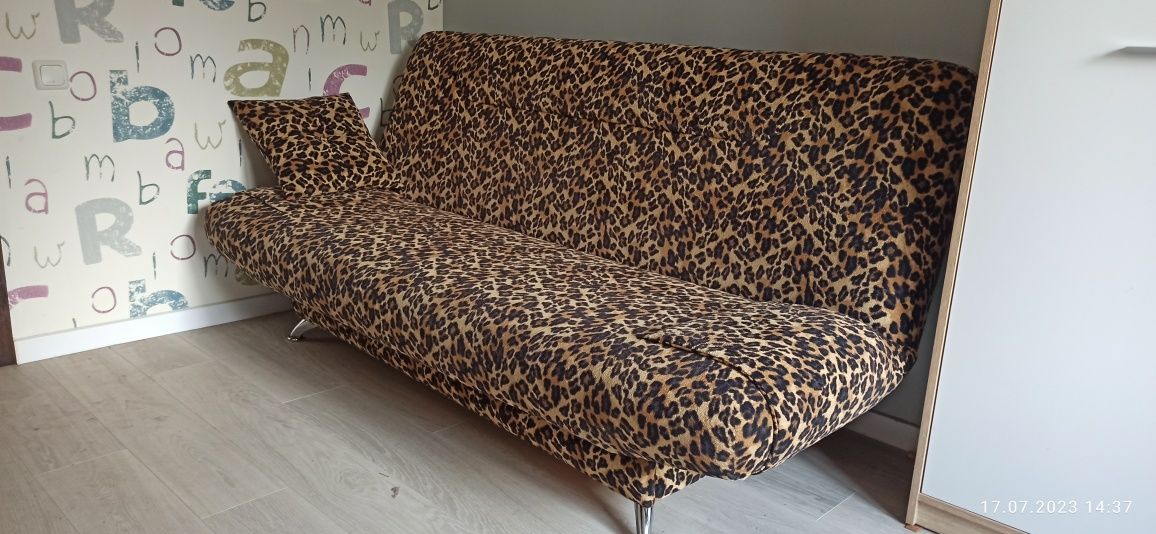 Продам диван в отличном состоянии