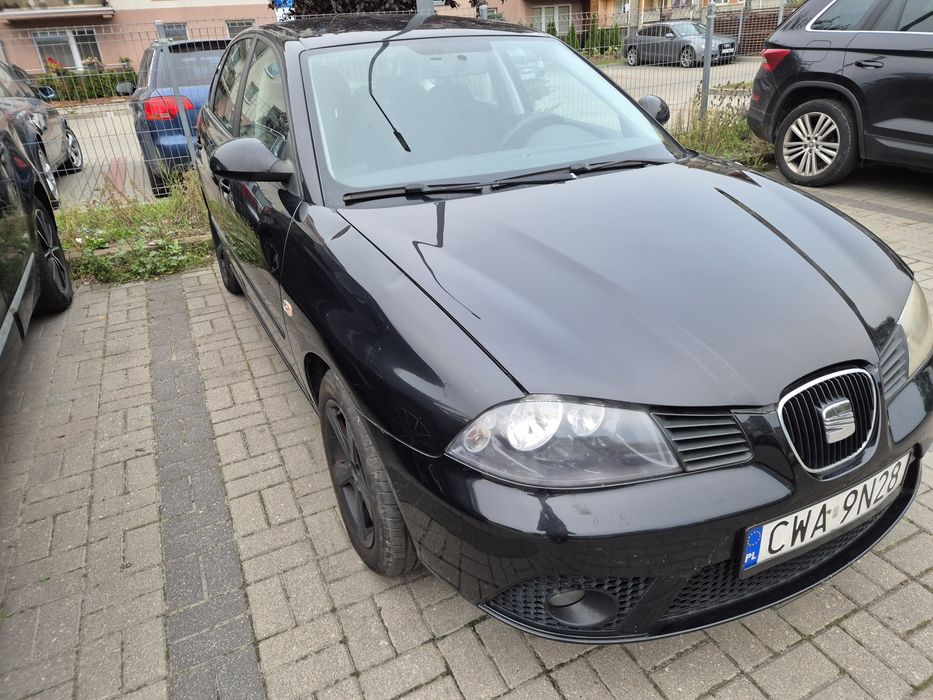 Seat ibiza 1,6 105 km ładny zobacz prywatnie  !!!