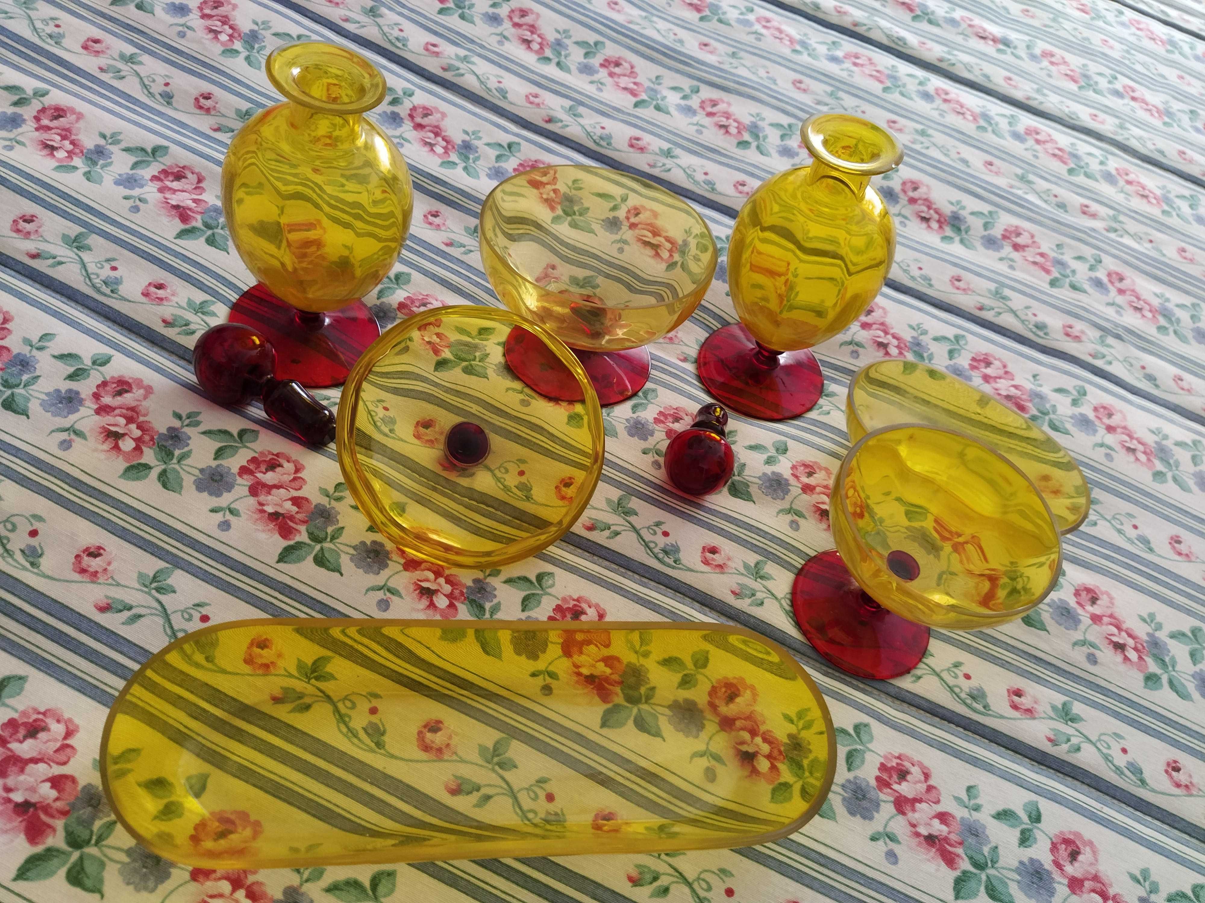 Conjunto 6 peças em cristal amarelo e vermelho muito antigo