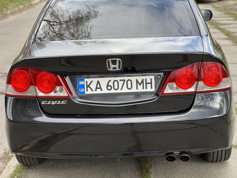 Honda Civic 1.8 AKПП