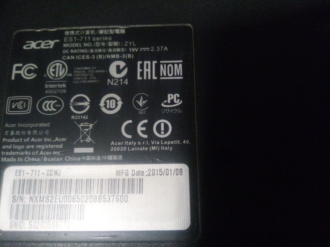 Продам Acer ES1-711