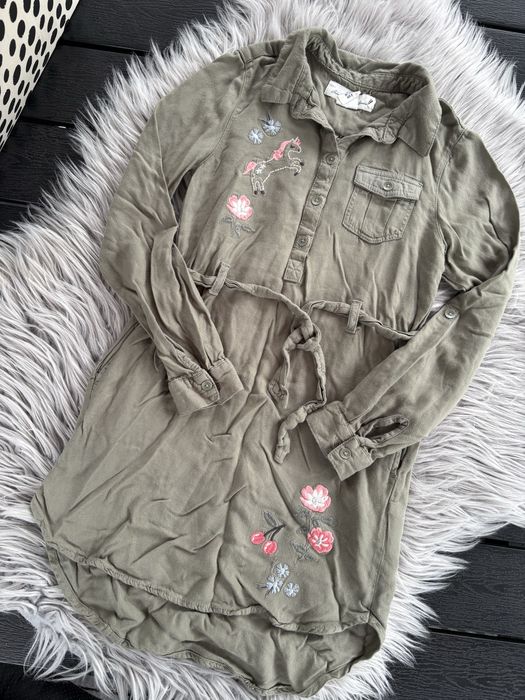 Koszulowa sukienka dziewczęca H&M 134 cm
