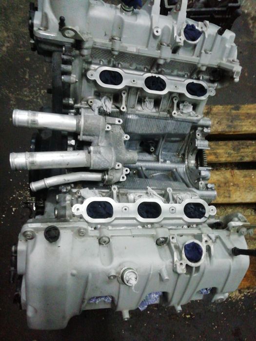 Двигатель мотор ДВС 3.0 Porsche 94610100160  кузов двери фары