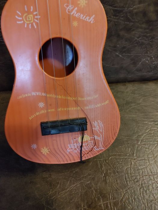 Гитара детская б/у