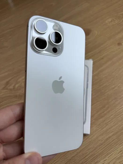 iPhone 15 pro max 256 gb