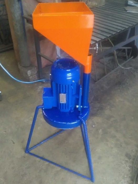 Зерноподрібнювач, млин, дку.