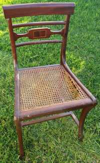 Cadeira de palhinha vintage - (palhinha danificada)