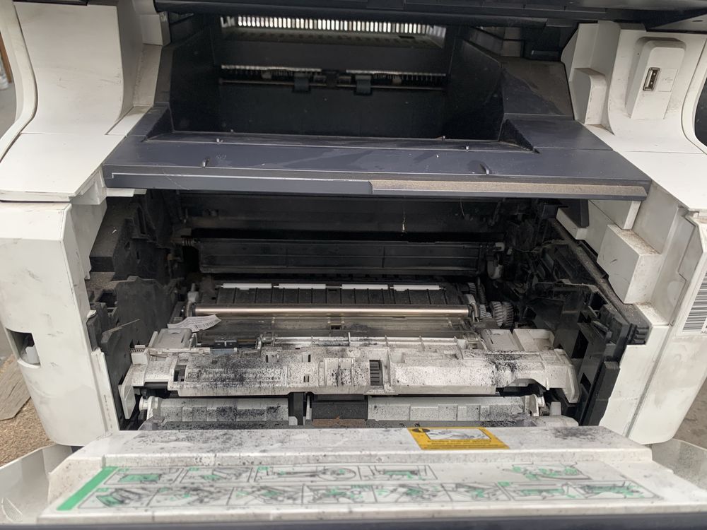 Прінтер лазерний Kyocera FC 3040MFP на запчастини