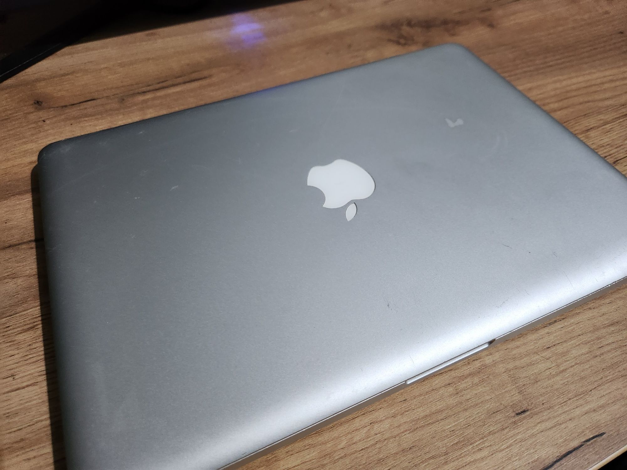 Macbook pro 13 2011 i5 8gb ssd250gb hdd500gb