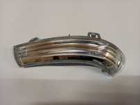 KIERUNKOWSKAZ W LUSTERKO VW GOLF V 5 PASSAT B6 JETTA 05-10