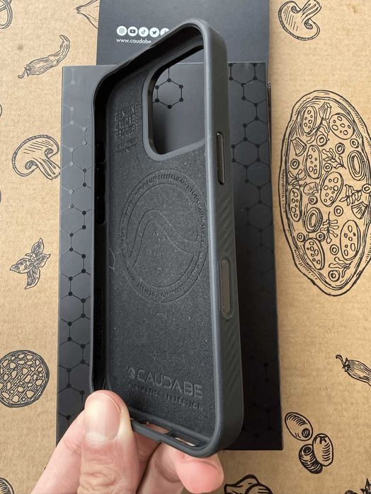 Capa Caudabe Paragon - Iphone 16 pro