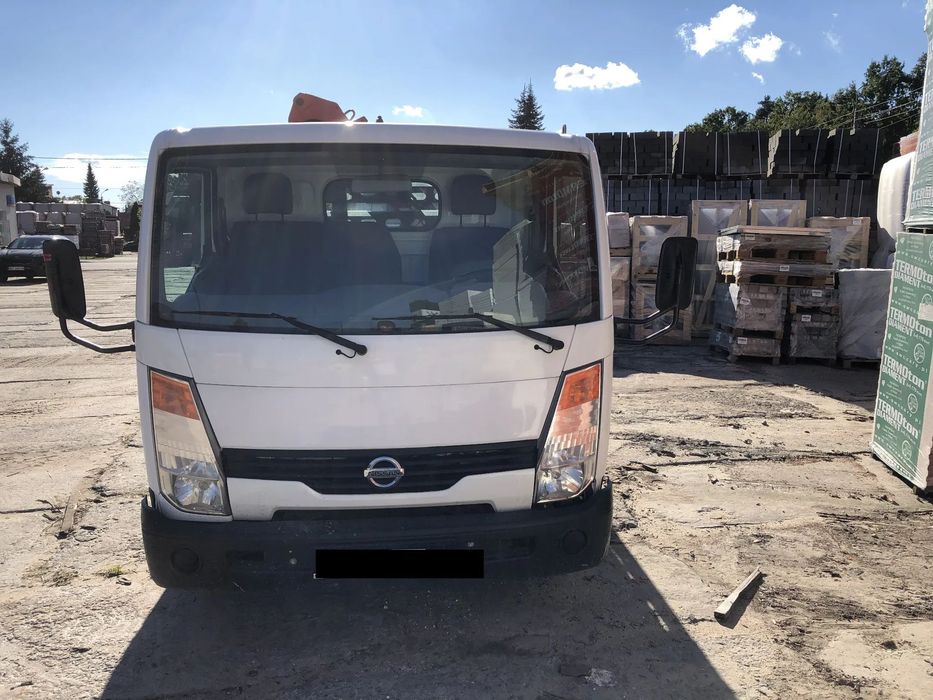 Nissan Cabstar  Nissan Cabstar 2011 Skrzyniowy HDS HMF 262 T2 Niski przebieg