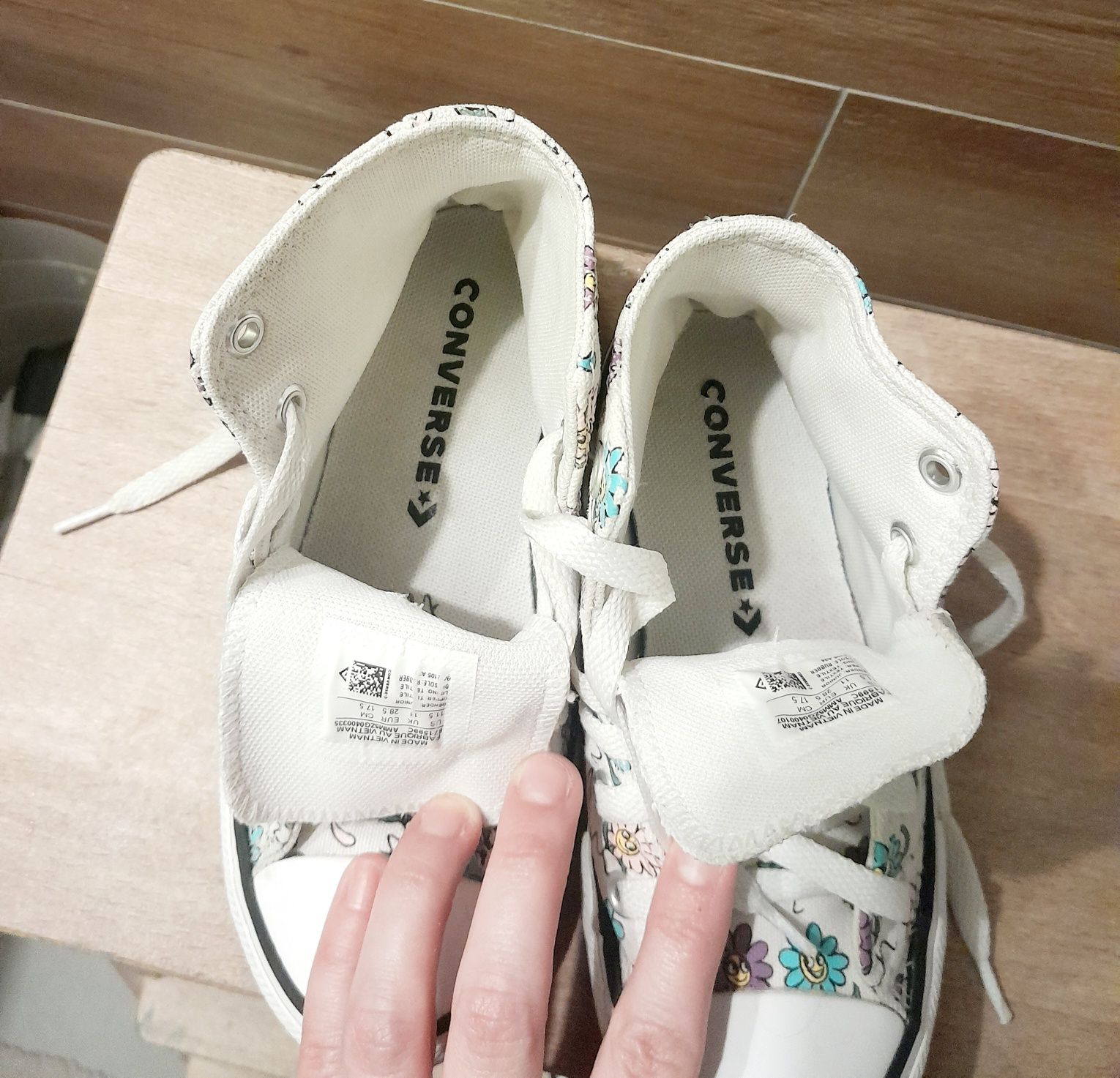 Converse trampki dziecięce dziewczynka kwiatki r. 28,5