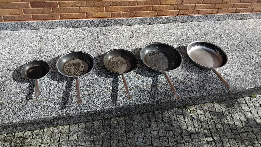 5 frigideiras /sertã de restaurante