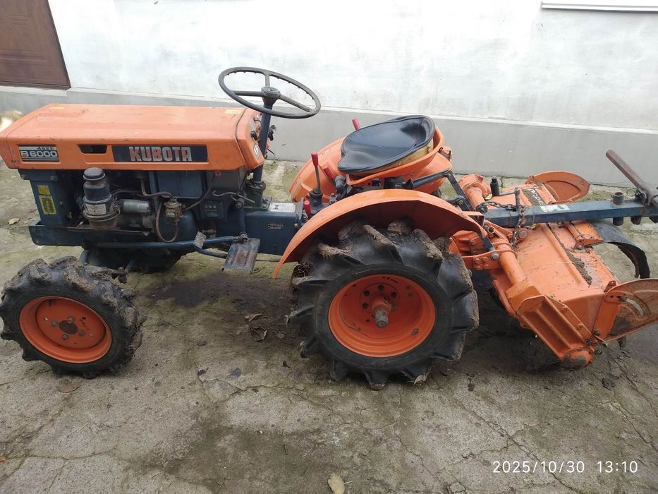 Мини трактор KUBOTA B6000 минитрактор