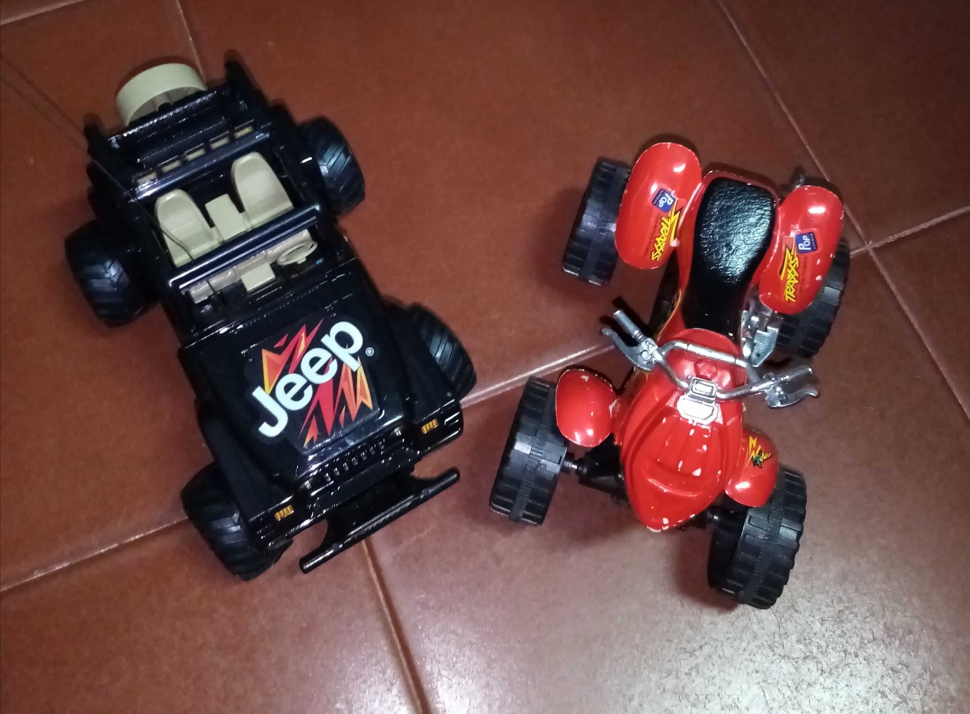Brinquedos/camion, moto 4, jeep