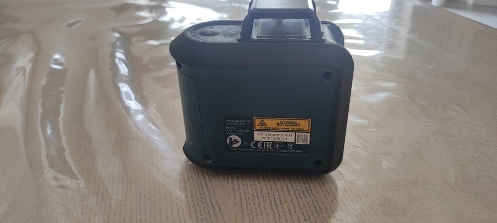 Bosch 0.603.663.E03 лазерний рівень майже новий