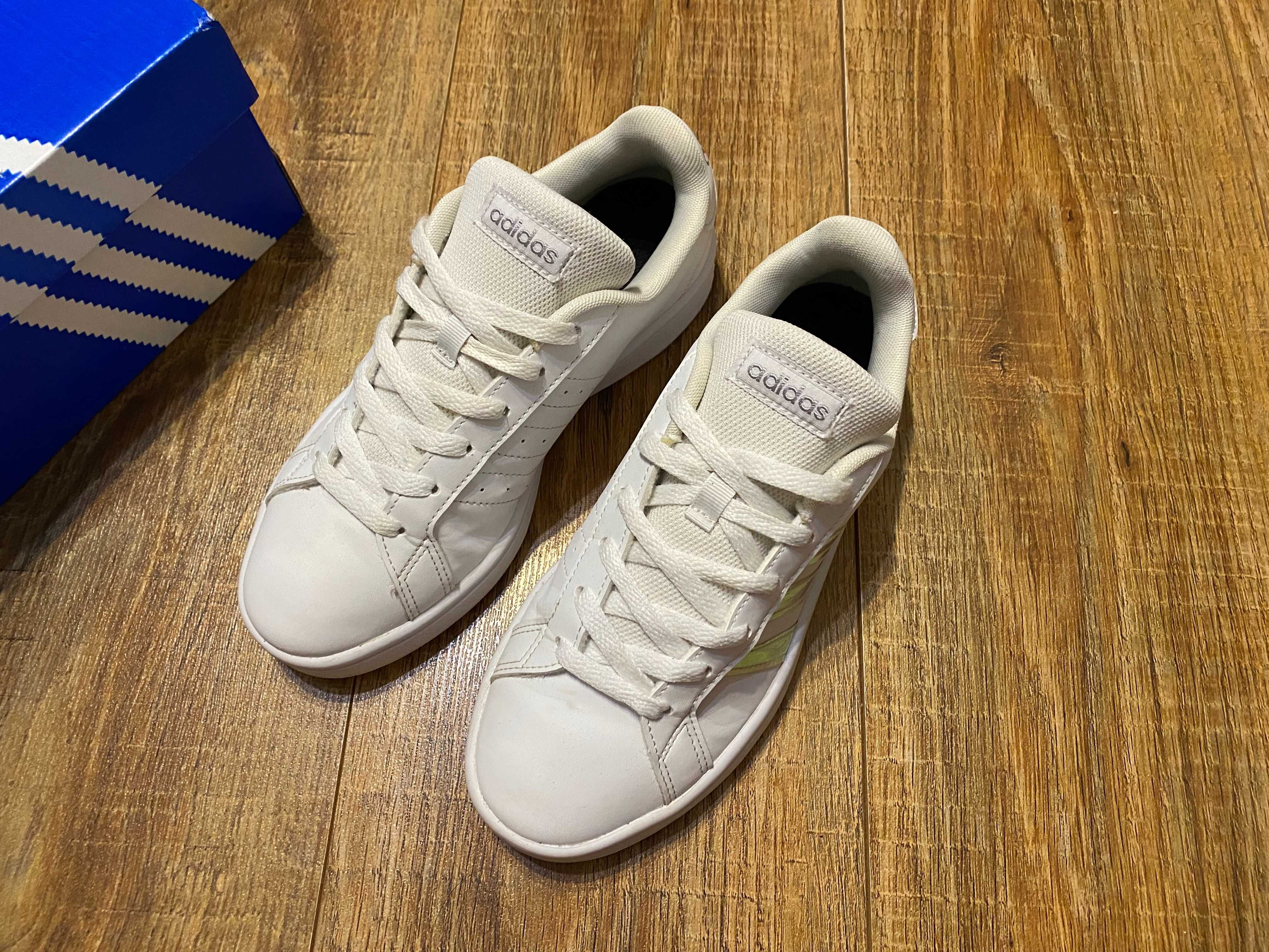 Adidas кроссовки кросівки женские Адидас оригинал р.38