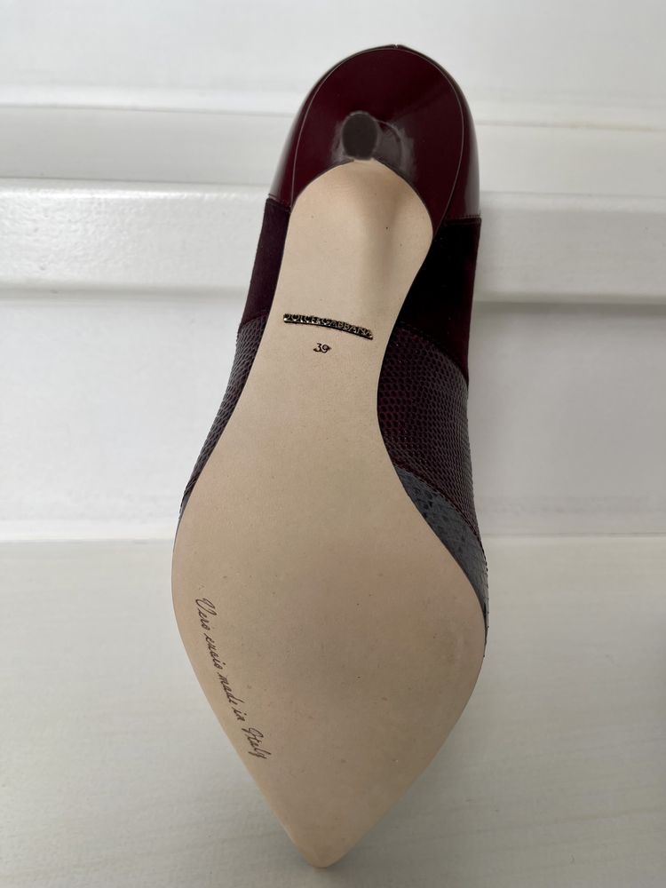 Туфли Dolce& Gabbana новые, 39р